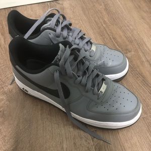 Size 9.5 Nike Airforce 1